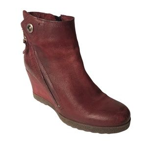 MIZ MOOZ Boots Wedge Heel Leather Burgundy Snap and Side Zip Closure Sz 41